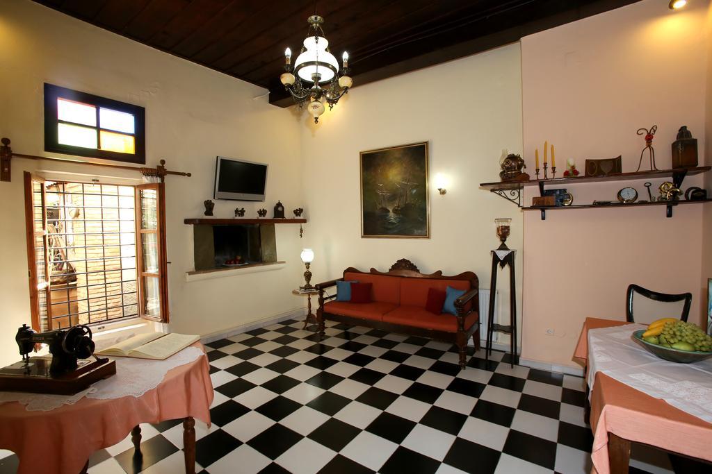 Ganimede Hotel, Galaxidi ภายนอก รูปภาพ